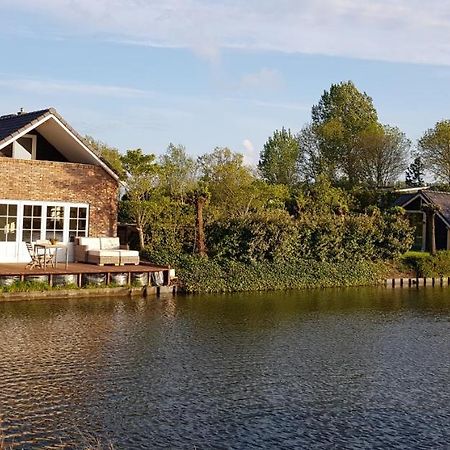 Prachtig Vrijstaand Appartement Aan Het Water Heerhugowaard Luaran gambar