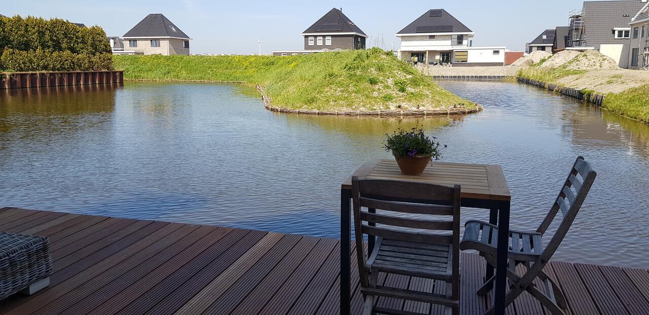 Prachtig Vrijstaand Appartement Aan Het Water Heerhugowaard Luaran gambar