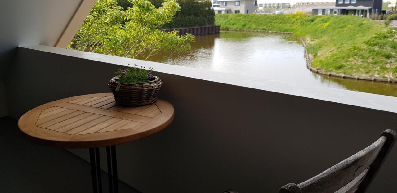 Prachtig Vrijstaand Appartement Aan Het Water Heerhugowaard Luaran gambar