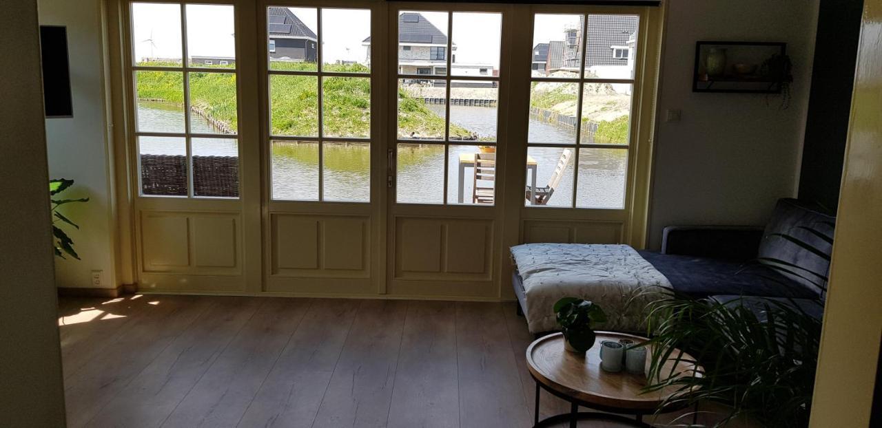 Prachtig Vrijstaand Appartement Aan Het Water Heerhugowaard Luaran gambar