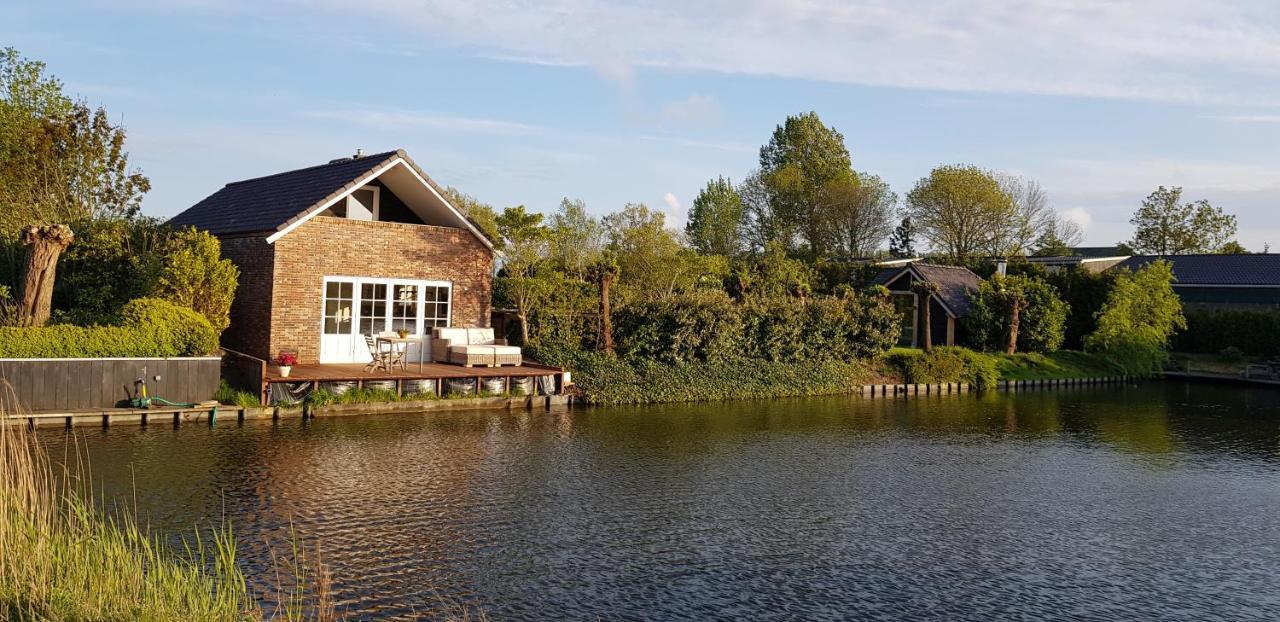 Prachtig Vrijstaand Appartement Aan Het Water Heerhugowaard Luaran gambar
